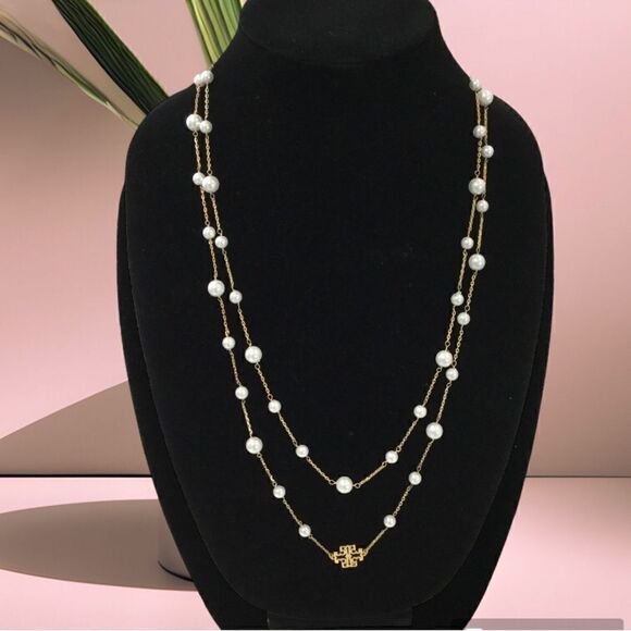 TORY BURCH KIRA LOGO PEARL NECKLACE - Picture 1 of 7